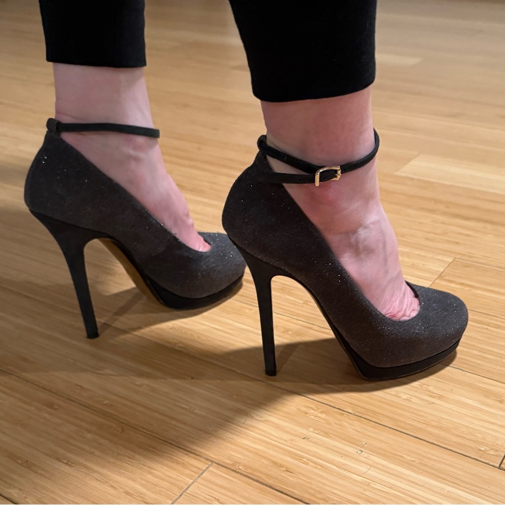 Gorgeous Fendi Glitter Gray Elegant Suede Platform Heels with Ankle Strap